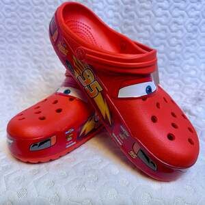 Crocs Classic Clog Disney Pixar Cars Lightning McQueen